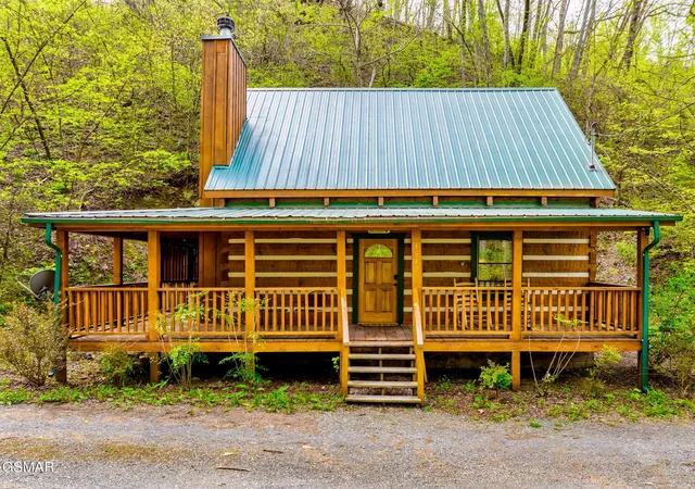3rd image of 16471649 Bear Valley Road, Sevierville, TN 37876 | MLS# 3305347