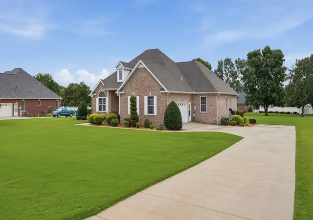 2nd image of 229 Ridgecrest Dr, Winchester, TN 37398 | MLS# 3279288