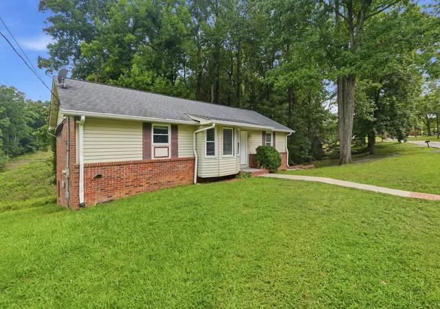3rd image of 1018 Tulip Dr, White House, TN 37188 | MLS# 3280922