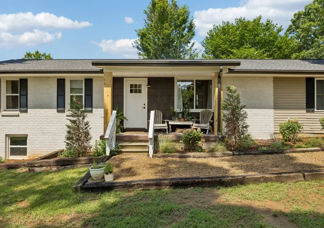 2nd image of 9062 E 40 Rd, Bon Aqua, TN 37025 | MLS# 3280921
