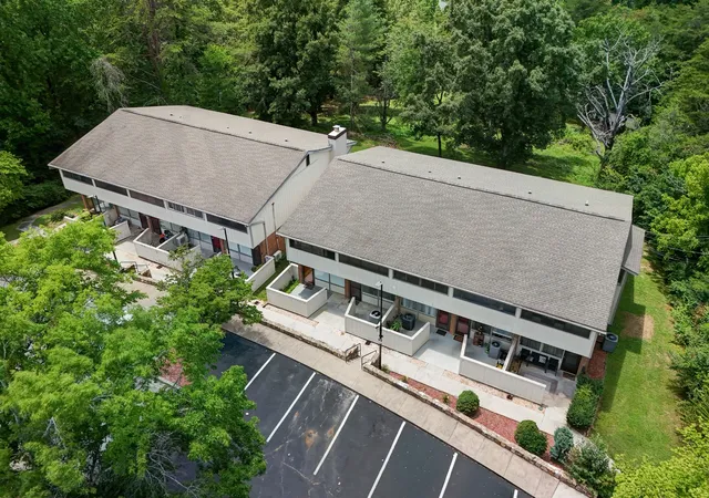2nd image of 2806 Suncrest Rd, Pigeon Forge, TN 37863