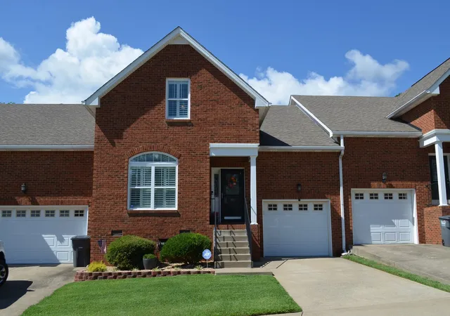 Homes for sale in Clarksville, TN | 105 Annalise Dr, Clarksville, TN 37043 | MLS# 3279195