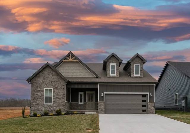 Photo 2 of Single family home for sale at 1584 Hidden Crk Trl, Clarksville, TN 37043 | MLS# 3280973 | Listing updated on 2026-09-23