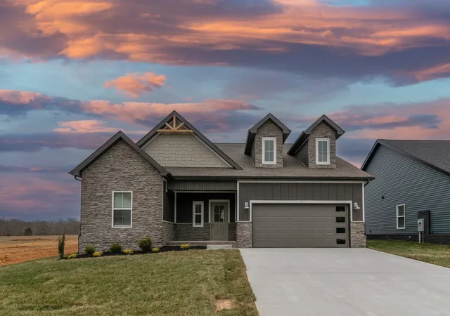 Photo 3 of Single family home for sale at 1584 Hidden Crk Trl, Clarksville, TN 37043 | MLS# 3280973 | Listing updated on 2026-09-23
