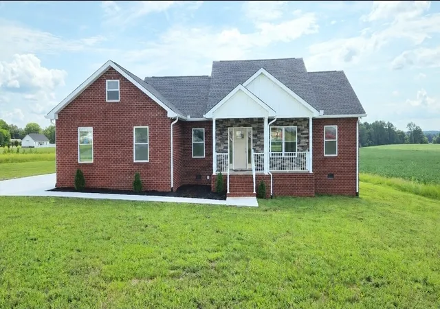 Photo 1 of Single family home for sale at 6265 Mcminnville Hwy, Smithville, TN 37166 | MLS# 3278609 | Listing updated on 2026-09-12