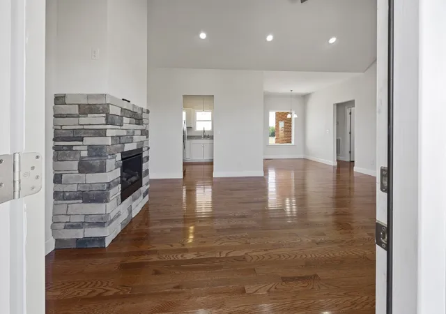 Photo 2 of Single family home for sale at 6265 Mcminnville Hwy, Smithville, TN 37166 | MLS# 3278609 | Listing updated on 2026-09-12