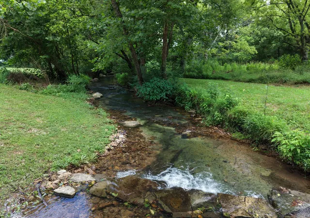 Photo 2 of Single family home for sale at 1655 Hurricane Crk Rd, Lawrenceburg, TN 38464 | MLS# 3285733 | Listing updated on 2026-09-21