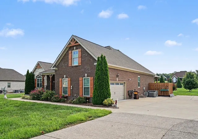 3rd image of 3043 Cross Gate Ln, Columbia, TN 38401 | MLS# 3278584