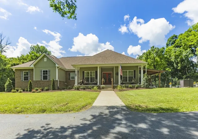 1st image of 1600 Ledford Rd, Lewisburg, TN 37091 | MLS# 3278576