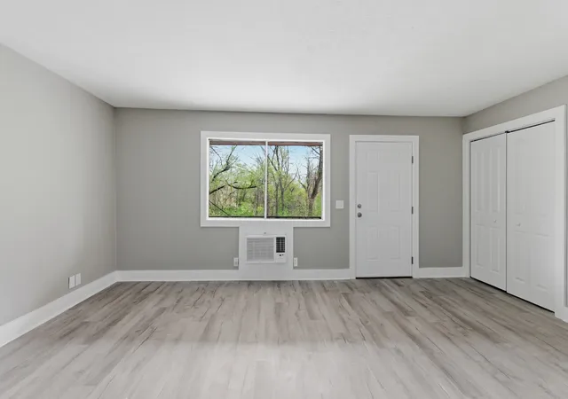 4th image of 550 Harding Pl #F121, Nashville, TN 37211 | MLS# 3278621