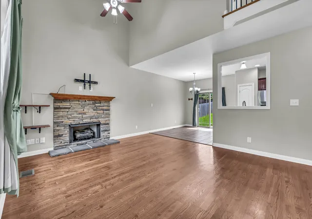 Photo 3 of Single family home for sale at 1843 Deerstand Dr, Clarksville, TN 37042 | MLS# 3281113 | Listing updated on 2026-10-14