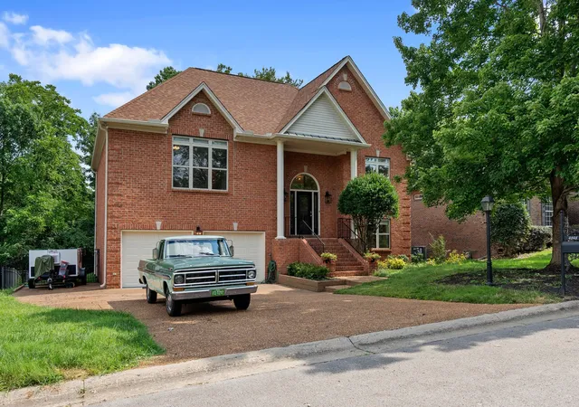 3rd image of 4848 Peninsula Pointe Dr, Hermitage, TN 37076 | MLS# 3282410