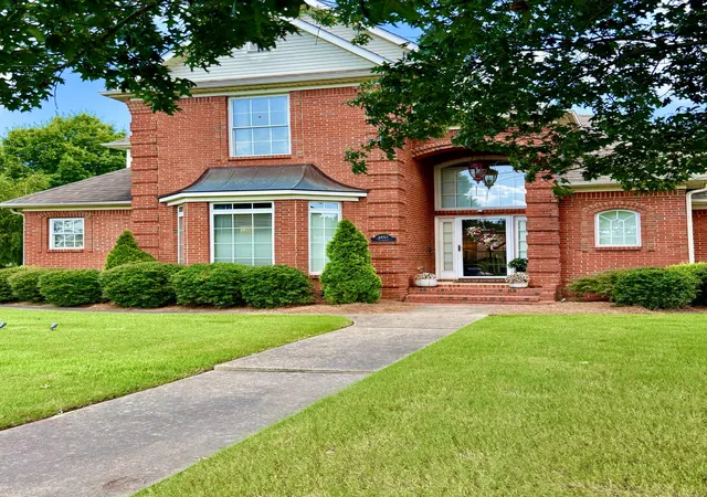 2nd image of 1852 Fairway Dr, Dyersburg, TN 38024 | MLS# 3280771