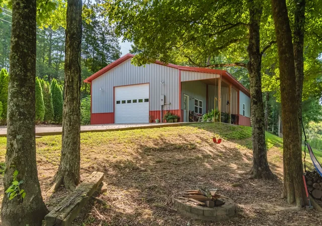 image of 6645 Piney River Rd N, Bon Aqua, TN 37025 | MLS# 3513582