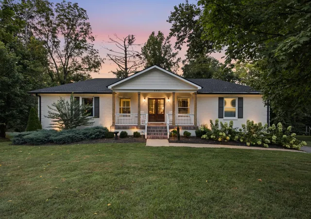 Photo 3 of Single family home for sale at 5433 Hill Rd Cir, Nashville, TN 37220 | MLS# 3279151 | Listing updated on 2026-10-10