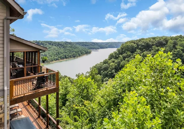 Photo 2 of Single family home for sale at 858 Harbor Green Pl, Sparta, TN 38583 | MLS# 3278617 | Listing updated on 2026-09-02
