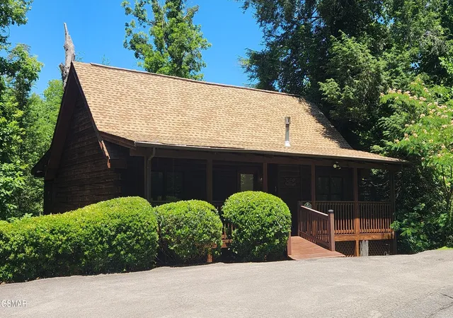 2nd image of 713 Golden Eagle Way #223, Pigeon Forge, TN 37863 | MLS# 3278618