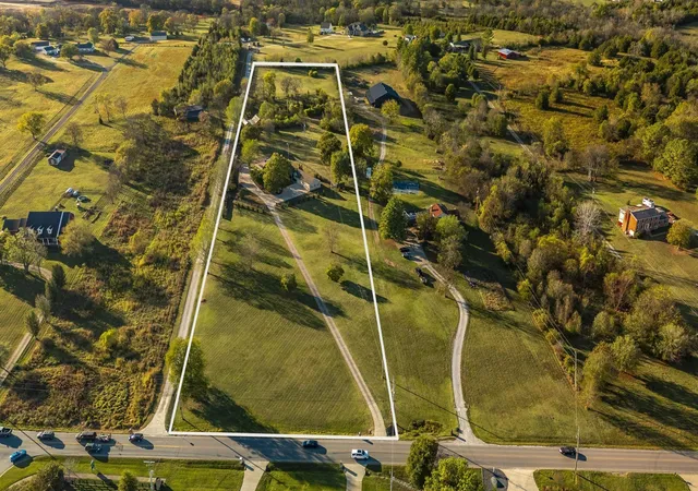 1st image of 1745 Saundersville Rd, Hendersonville, TN 37075 | MLS# 3309052