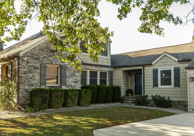 Single family home for sale at 1745 Saundersville Rd, Hendersonville, TN 37075 | MLS# 3309052