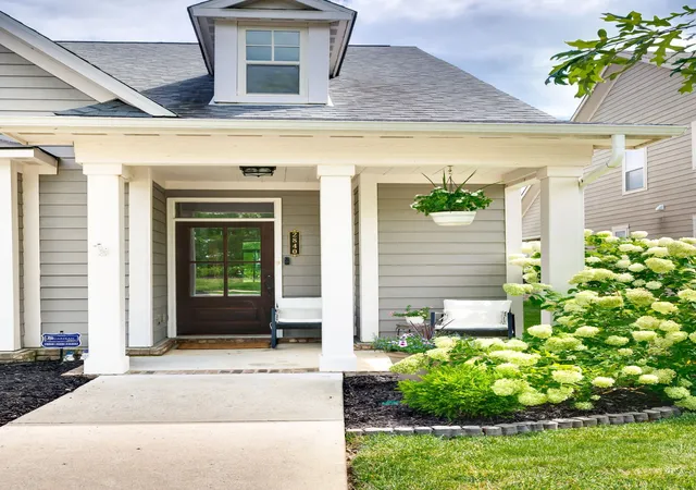 Photo 3 of Sale Pending at 2840 Americus Dr, Thompsons Station, TN 37179 | MLS# 3281006 | Listing updated on 2026-09-21