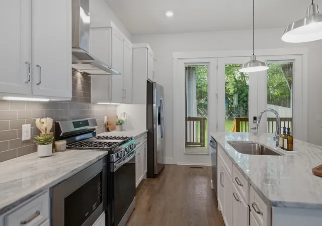 Photo 1 of Single family home for sale at 1610 Essex Ave, Nashville, TN 37216 | MLS# 3301743 | Listing updated on 2026-10-26