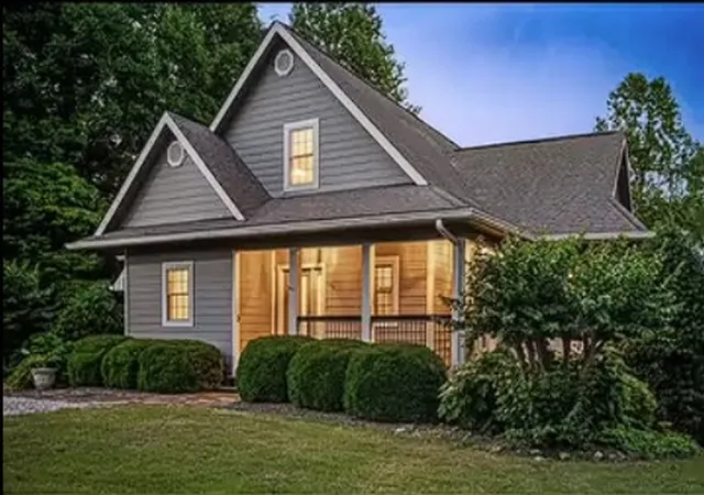 1st image of 195 Summer Breeze Dr, Smithville, TN 37166 | MLS# 3305480