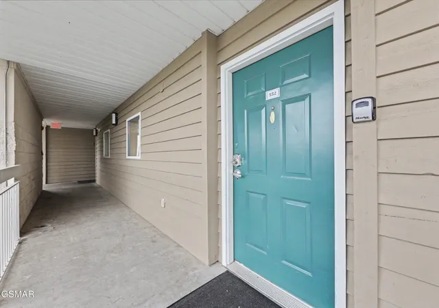 2nd image of 205 Ogle Dr, Pigeon Forge, TN 37863