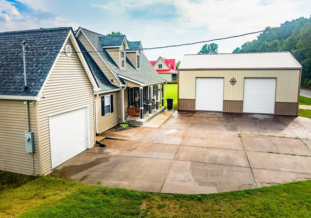 Photo 2 of Single family home for sale at 11959 Highway 147, Stewart, TN 37175 | MLS# 3279264 | Listing updated on 2026-08-01