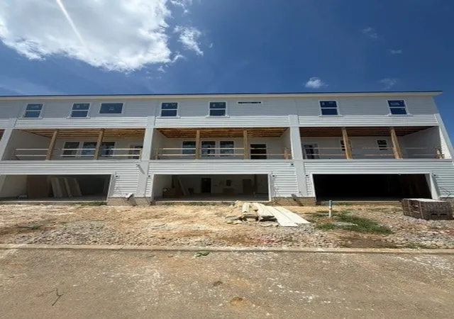 Photo 2 of Sale Pending at 5005 Putney Aly, Thompsons Station, TN 37179 | MLS# 3279136 | Listing updated on 2026-09-06