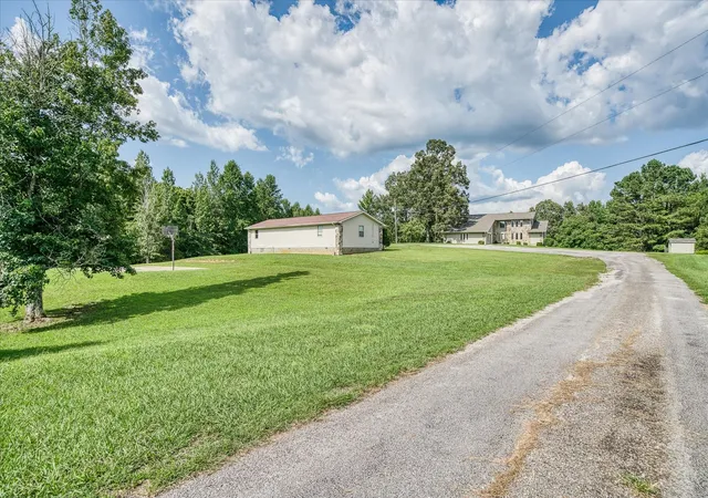 5th image of 3916 Indian Mound Rd, Sparta, TN 38583 | MLS# 3279158
