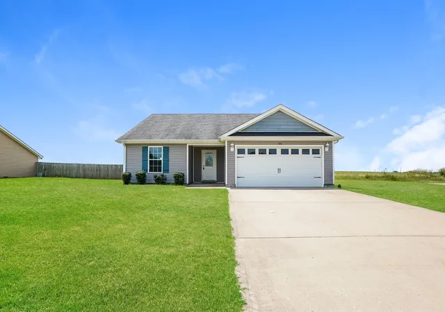 Photo 1 of Sale Pending at 201 Bob White Trl, Oak Grove, KY 42262 | MLS# 3279178 | Listing updated on 2026-09-17