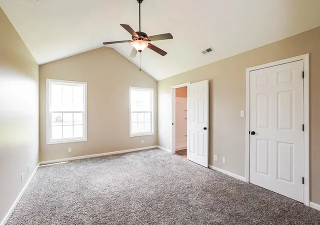 Homes for sale in Oak Grove, KY | 201 Bob White Trl, Oak Grove, KY 42262 | MLS# 3279178