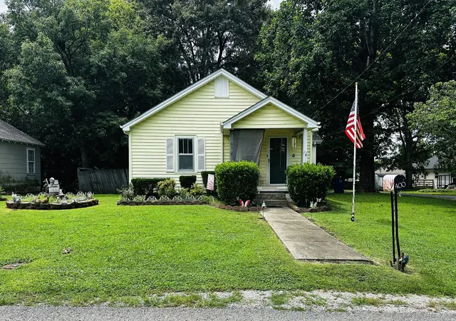 1st image of 400 Ray St, Shelbyville, TN 37160 | MLS# 3281060