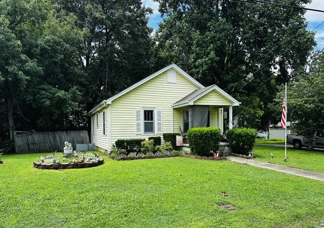 3rd image of 400 Ray St, Shelbyville, TN 37160 | MLS# 3281060