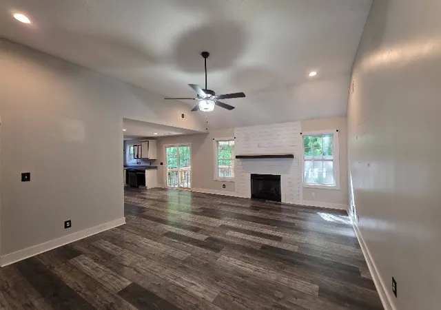 Homes for sale in Clarksville, TN | 1656 Rains Rd, Clarksville, TN 37042 | MLS# 3279187