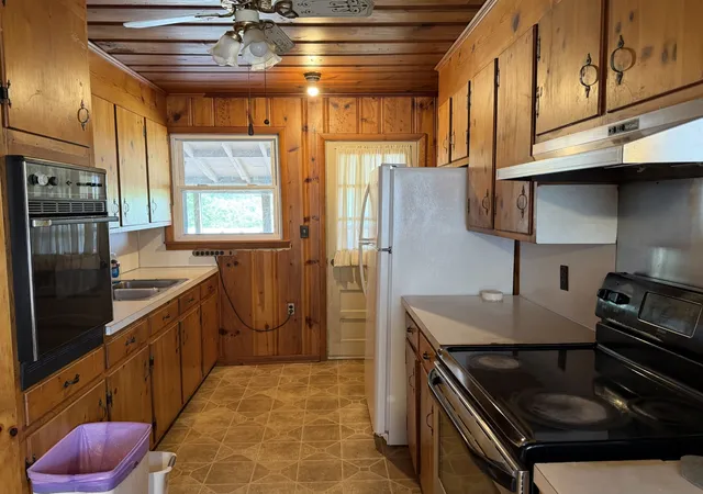 Photo 3 of Single family home for sale at 266 Sparta St, Spencer, TN 38585 | MLS# 3282405 | Listing updated on 2026-09-24