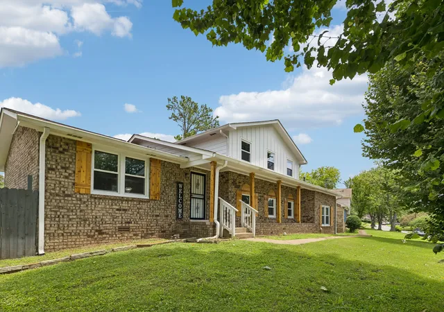 Photo 2 of Single family home for sale at 5140 Whitaker Dr, Nashville, TN 37211 | MLS# 3285956 | Listing updated on 2026-08-20