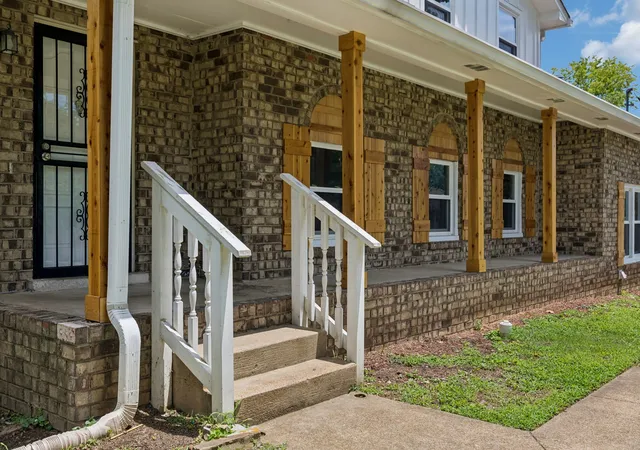 Photo 3 of Single family home for sale at 5140 Whitaker Dr, Nashville, TN 37211 | MLS# 3285956 | Listing updated on 2026-08-20