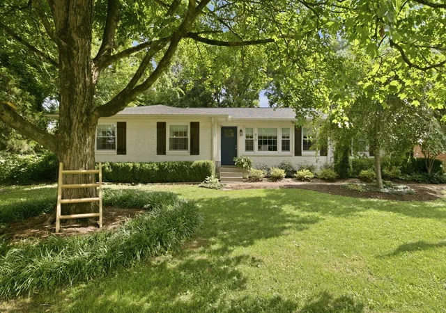 Photo 1 of Single family home for sale at 419 Figuers Dr, Franklin, TN 37064 | MLS# 3280763 | Listing updated on 2026-08-25