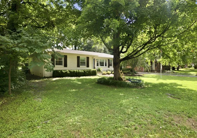 Photo 2 of Single family home for sale at 419 Figuers Dr, Franklin, TN 37064 | MLS# 3280763 | Listing updated on 2026-08-25
