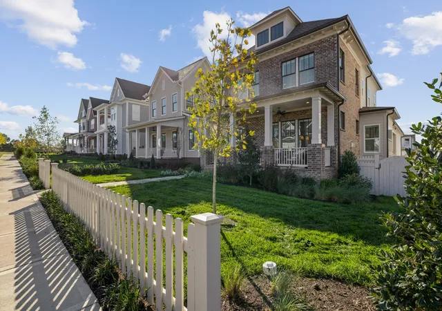 Photo 3 of Sale Pending at 3005 Winterberry Dr, Nolensville, TN 37135 | MLS# 3281098 | Listing updated on 2026-08-20