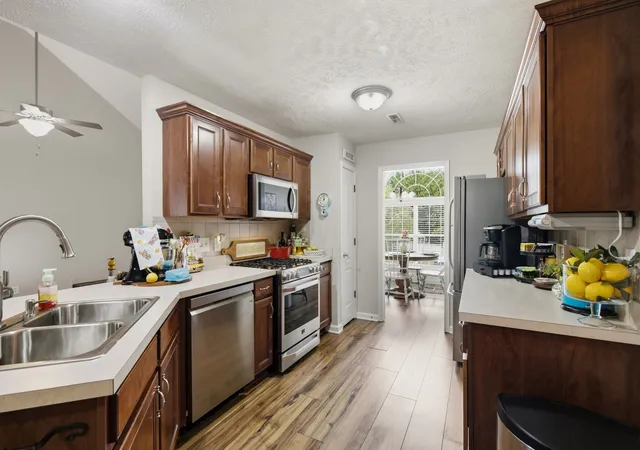 Photo 3 of Single family home for sale at 848 Nandina Ct, Clarksville, TN 37043 | MLS# 3281011 | Listing updated on 2026-09-19