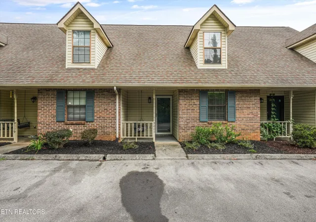 1st image of 9005 Fountain Brk Ln, Knoxville, TN 37923 | MLS# 3304468