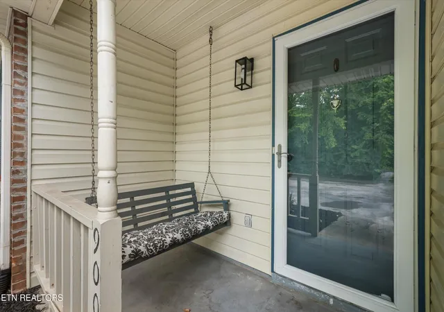 2nd image of 9005 Fountain Brk Ln, Knoxville, TN 37923 | MLS# 3304468