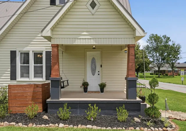 4th image of 303 Gore St, Huntland, TN 37345 | MLS# 3280731
