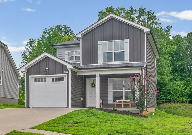 2nd image of 1213 Cottonwood Dr, Clarksville, TN 37040 | MLS# 3280742