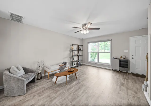 5th image of 1213 Cottonwood Dr, Clarksville, TN 37040 | MLS# 3280742