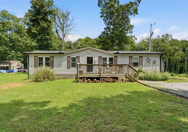 1st image of 1230 Poplar Ridge Rd, Chapmansboro, TN 37035 | MLS# 3302413