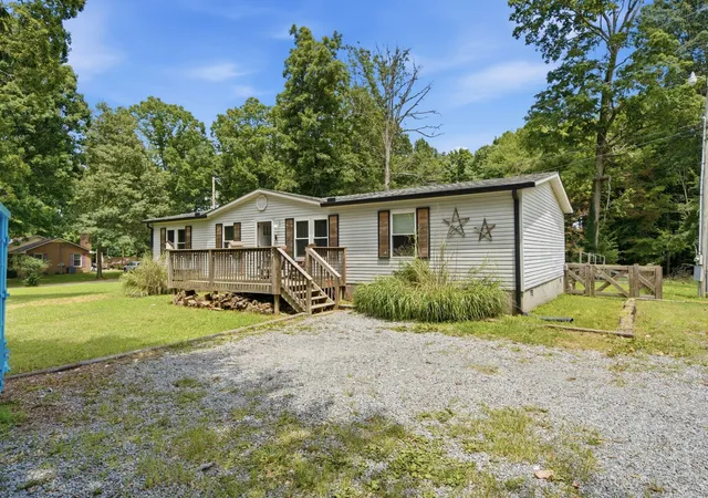 3rd image of 1230 Poplar Ridge Rd, Chapmansboro, TN 37035 | MLS# 3302413