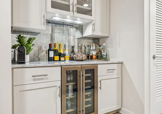 Photo 3 of Condo for sale at 1212 Laurel St #301, Nashville, TN 37203 | MLS# 3298541 | Listing updated on 2026-08-20